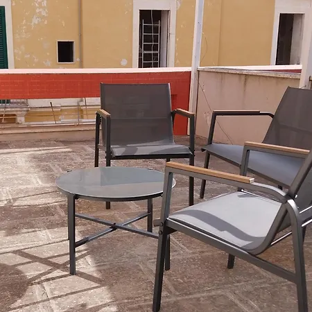 Casa Castriota 게스트하우스 3*