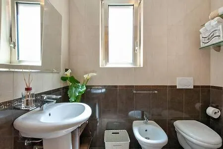 Гостьовий будинок Casa Castriota 3*